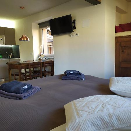 Maison Soleil - Chiara Suite Aosta Buitenkant foto