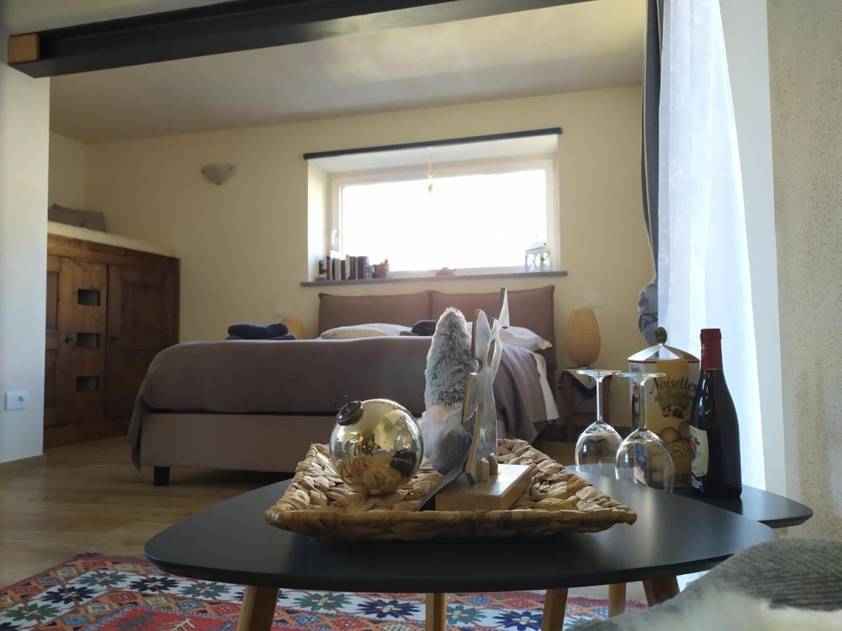 Maison Soleil - Chiara Suite Aosta Buitenkant foto